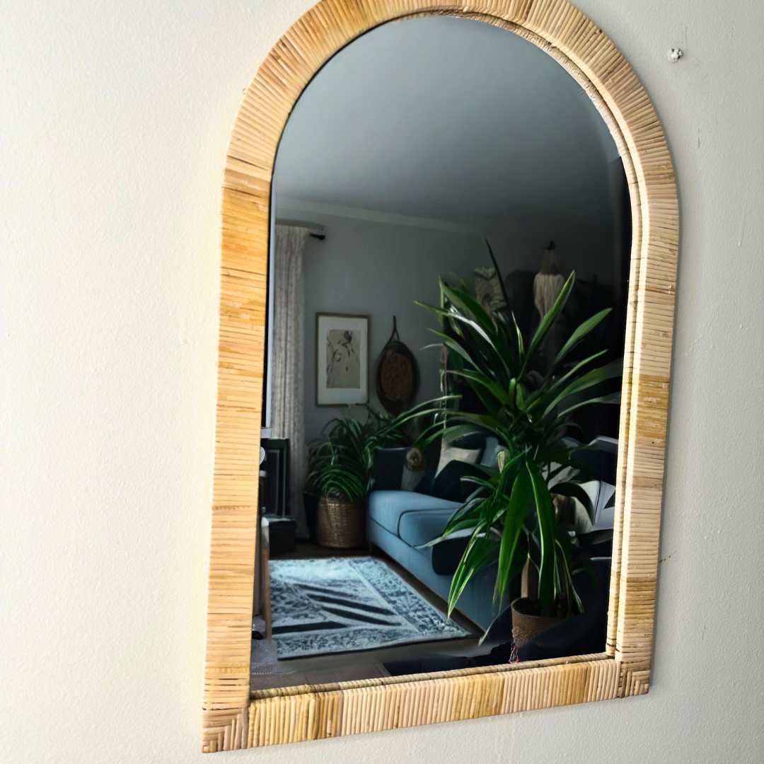 Espejo Decorativo en Madera Arqueado - 75 x 49 cm