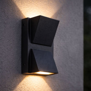 Apliqué Bidireccional - Luz Cálida / IP44 / Metal - Disponible en Dreamy Home!