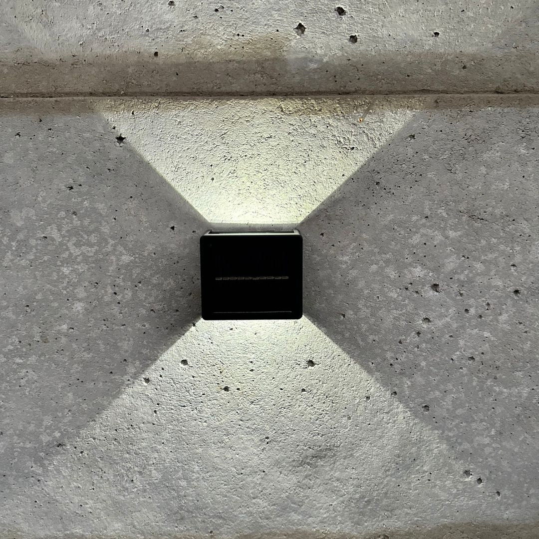 Apliqué Cuadrado Solar - Haz de Luz Ajustable / Luz Cálida y Fría / IP65 - Iluminación - Disponible en Dreamy Home!