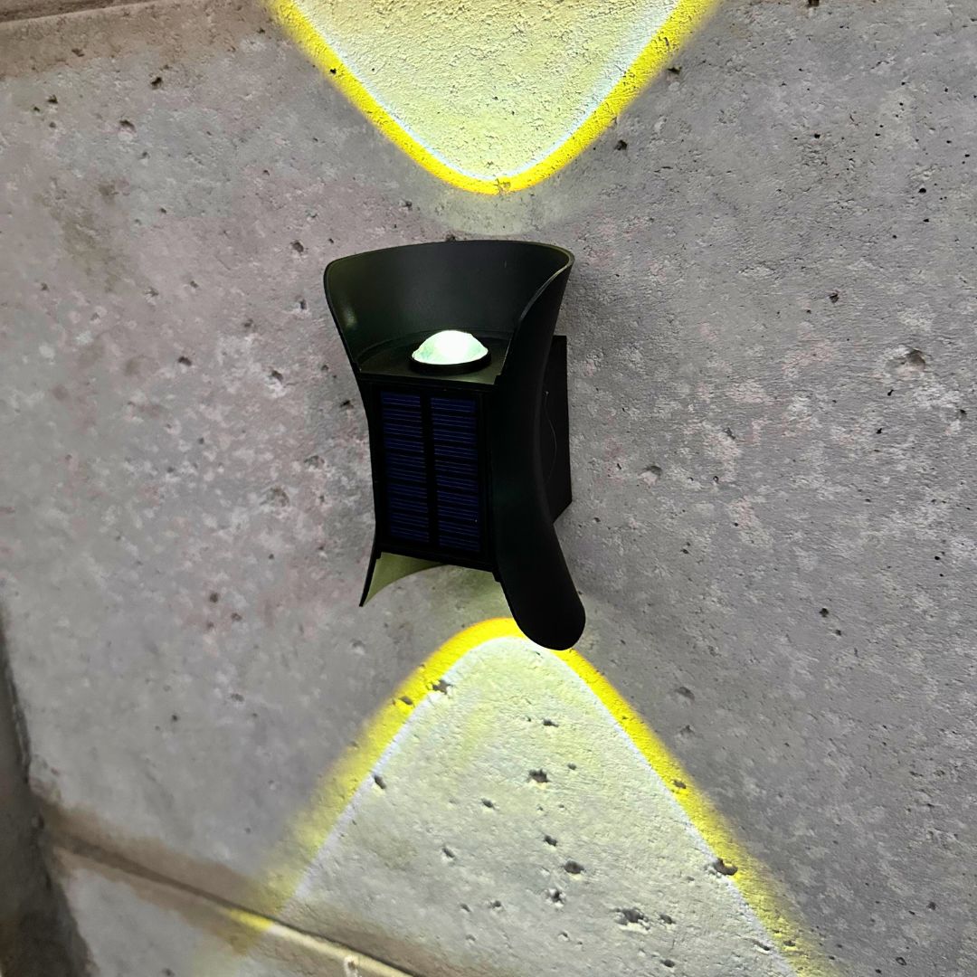 Apliqué Curvo Solar - Luz Cálida y Fría / IP65 - Iluminación - Disponible en Dreamy Home!