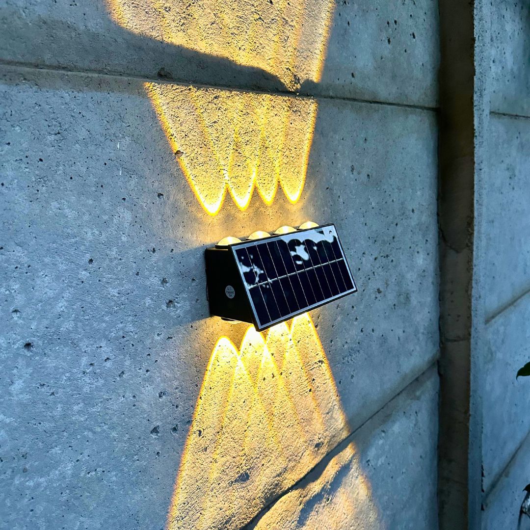 Apliqué Bidireccional Moderno Solar - Luz Cálida / IP65 - Iluminación - Disponible en Dreamy Home!