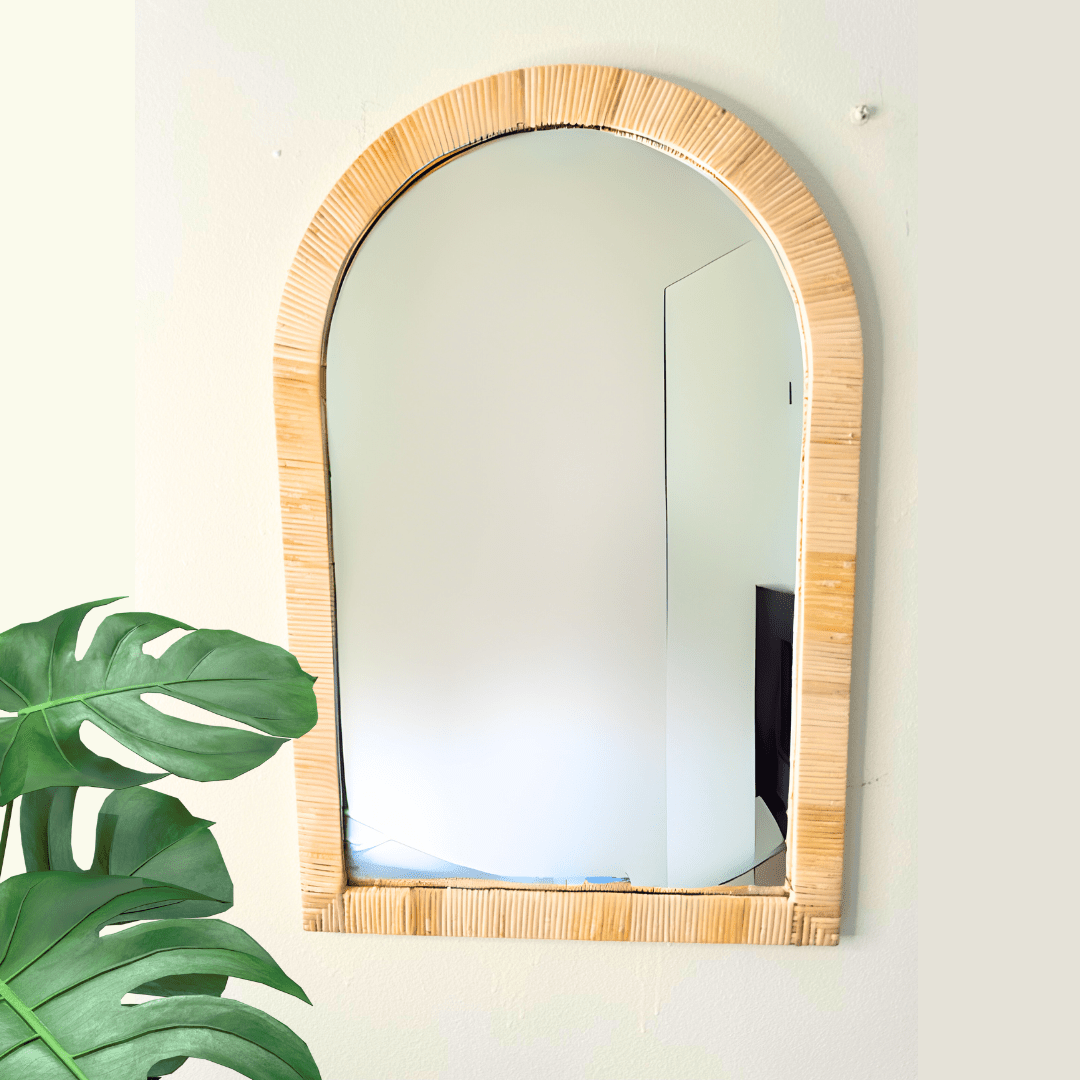 Espejo Decorativo en Madera Arqueado - 75 x 49 cm - Disponible en Dreamy Home!