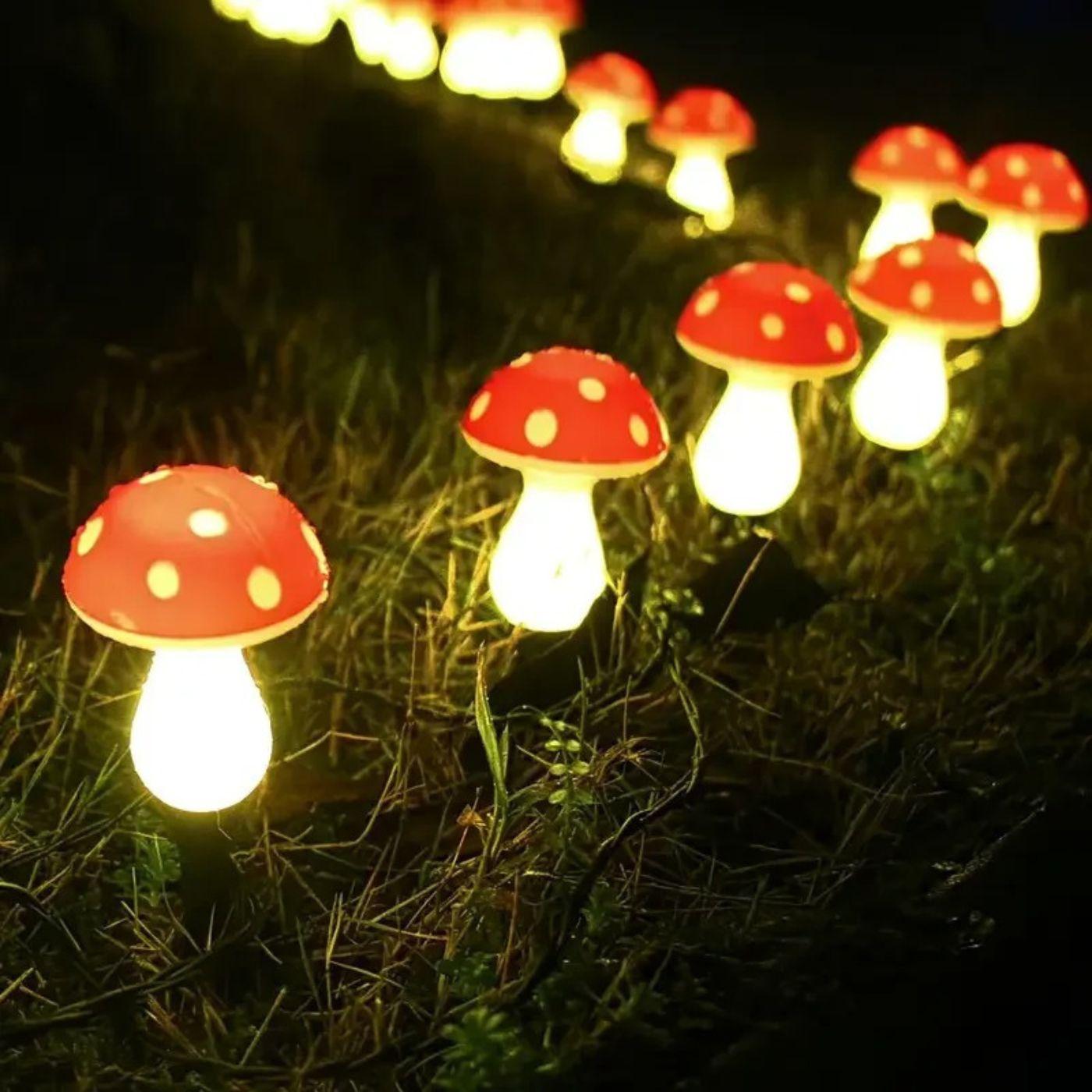 Estacas de Honguitos 12,5 m Solares - 20 Honguitos / Luz Cálida / IP65 - Disponible en Dreamy Home!