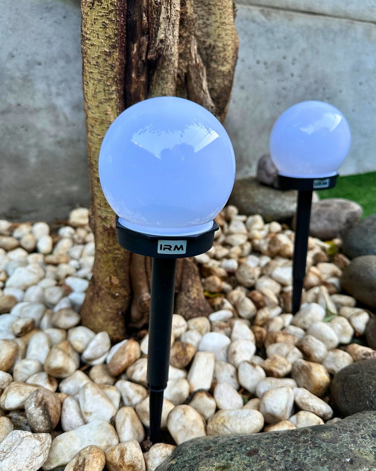 Set de 3 Estacas Esferas Solar - Luz cálida / IP65 - Disponible en Dreamy Home!