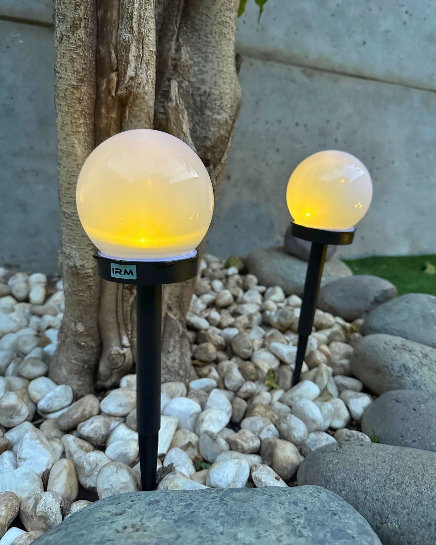 Set de 3 Estacas Esferas Solar - Luz cálida / IP65 - Disponible en Dreamy Home!
