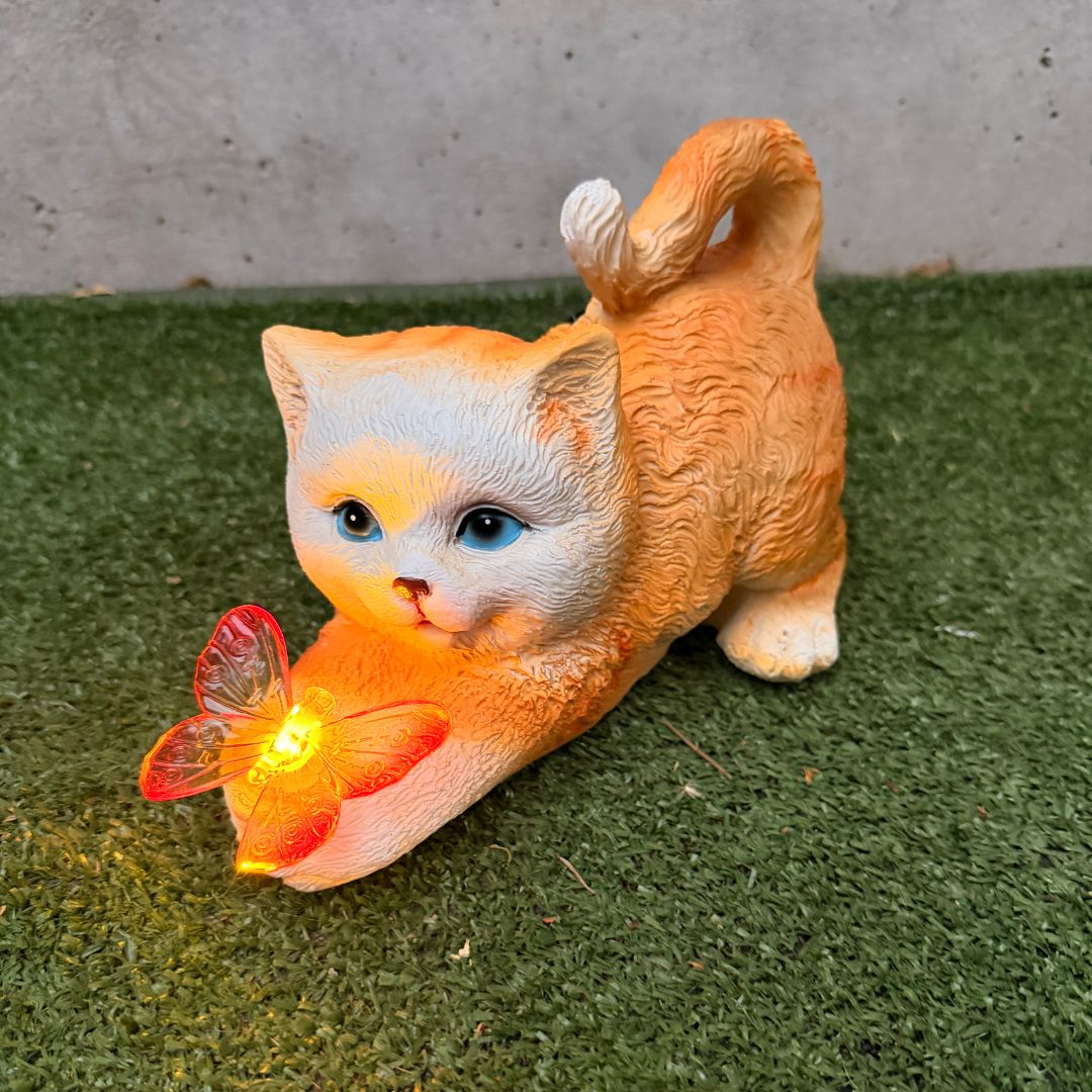 Estatua Michi Acostado Solar - Luz Cálida / IP65 / Resina - Disponible en Dreamy Home!