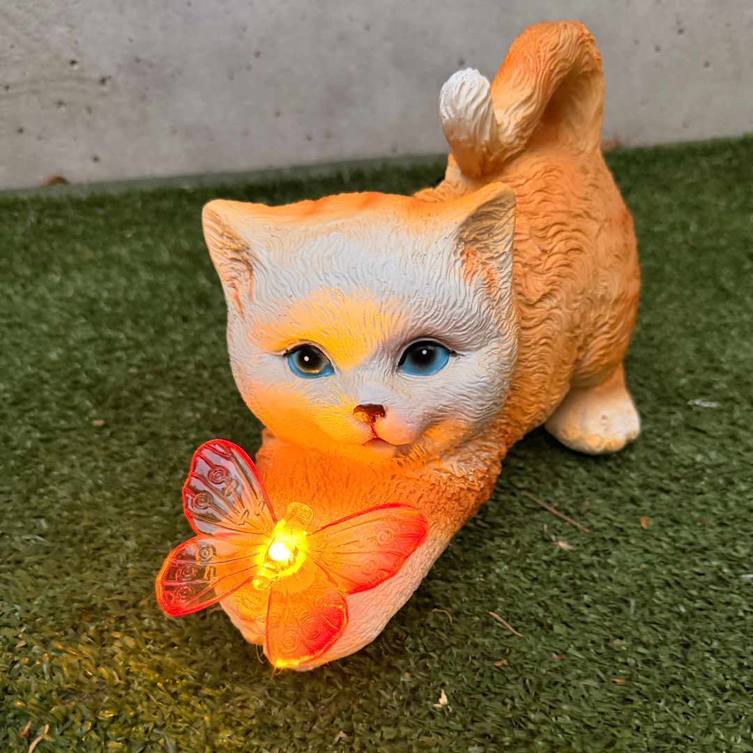 Estatua Michi Acostado Solar - Luz Cálida / IP65 / Resina - Disponible en Dreamy Home!