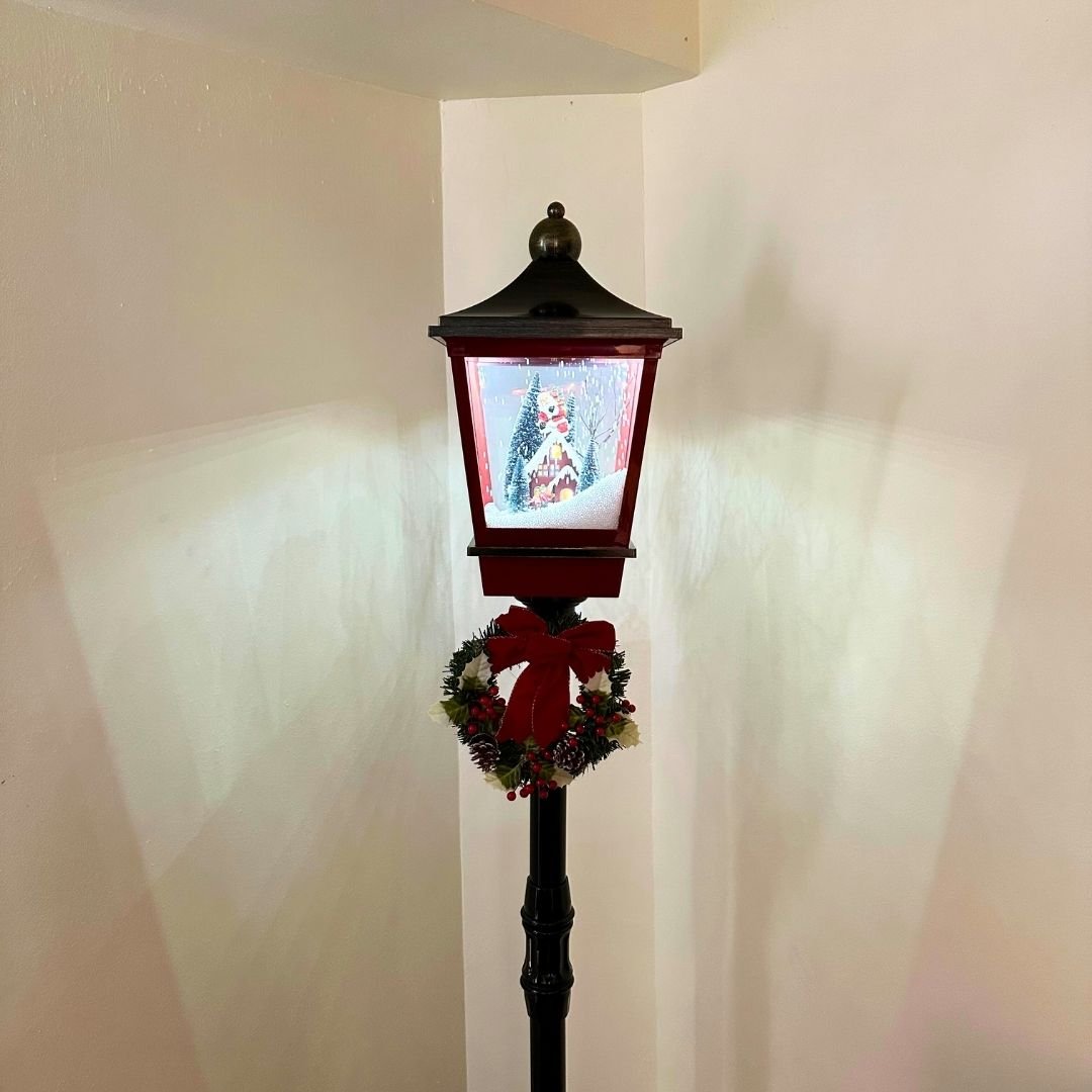 Farol Navideño Diseños - Sonido/Nieve/Movimiento Enchufe - Disponible en Dreamy Home!
