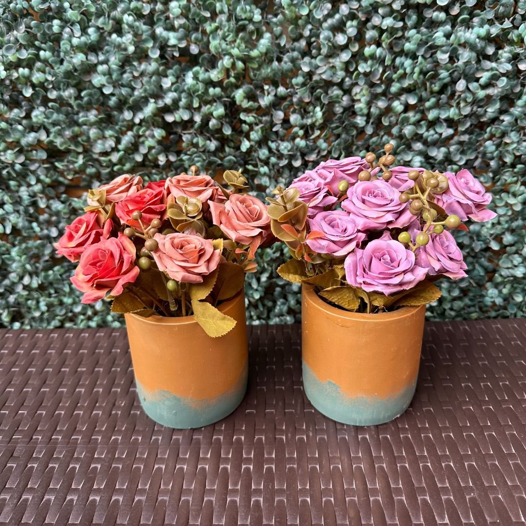 Rosa de Té Artificial - Macetero Cerámico / Rosa o Blanco - Disponible en Dreamy Home!