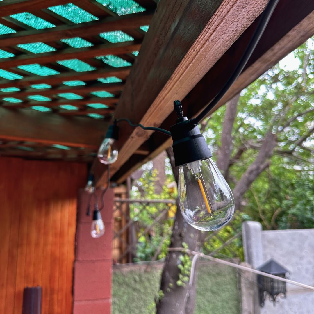 Guirnalda 10 Ampolletas Solar - 8 m / USB / Control Remoto / Indicador - Disponible en Dreamy Home!