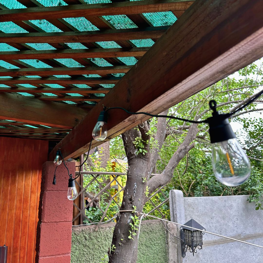 Guirnalda 10 Ampolletas Solar - 8 m / USB / Control Remoto / Indicador - Disponible en Dreamy Home!