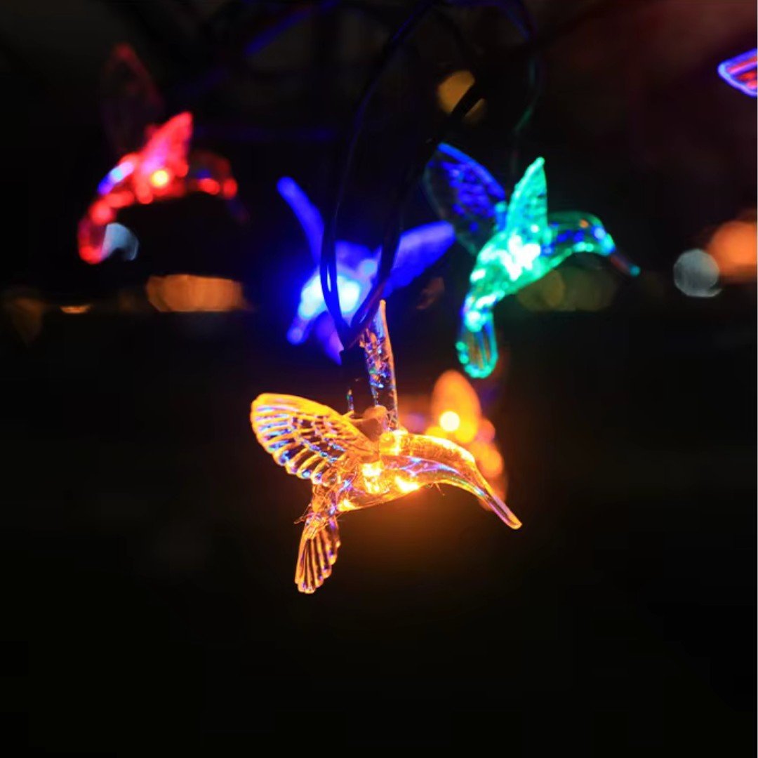 Guirnalda Colibrí Solar – 5 m / Multicolor / IP65 / Exterior - Disponible en Dreamy Home!
