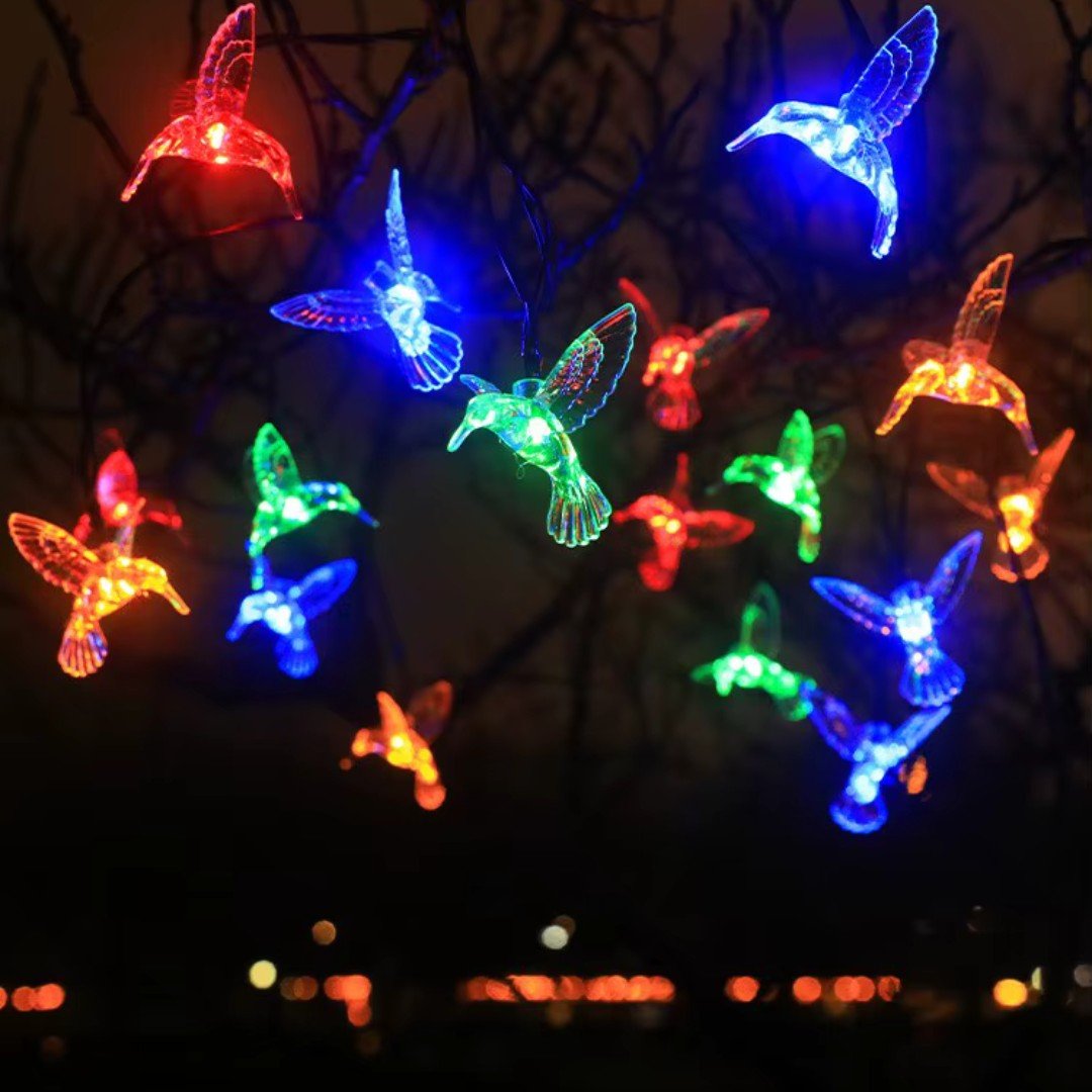 Guirnalda Colibrí Solar – 5 m / Multicolor / IP65 / Exterior - Disponible en Dreamy Home!