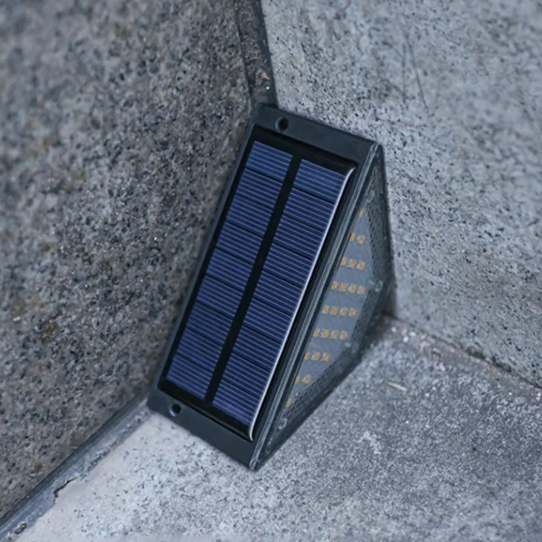Luz Solar Escalera LED – Exterior / Luz Cálida / 2 Un. - Disponible en Dreamy Home!
