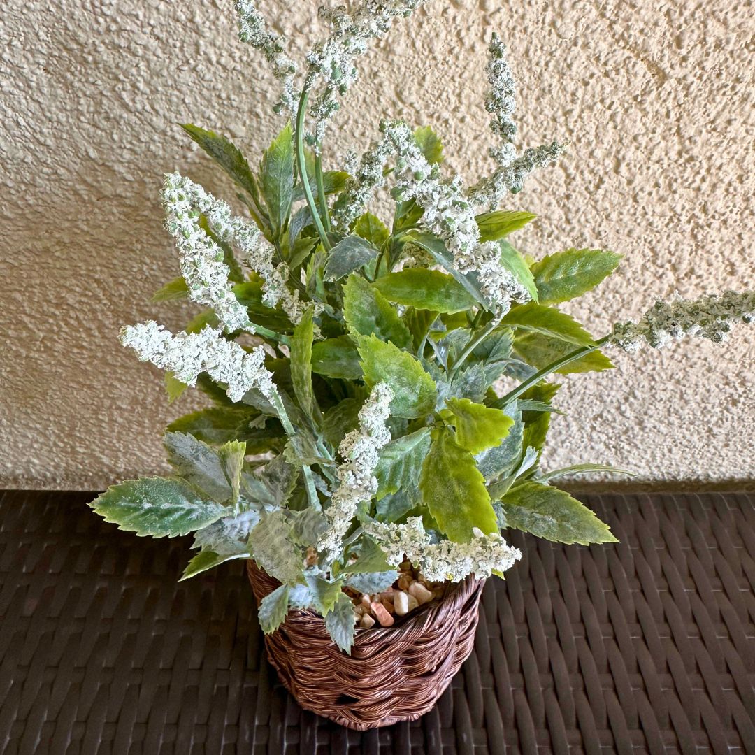 Planta Artificial Verde - Maceta Tejida / Hojas Texturizadas / 36 cm - Disponible en Dreamy Home!