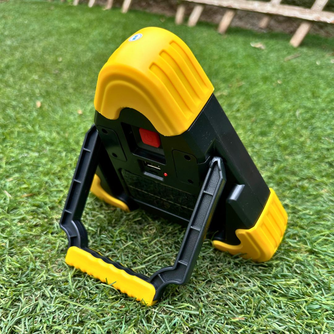 Triángulo LED Emergencia Solar - Luz Roja / Luz Blanca / USB - Luces nocturnas e iluminación ambiente - Disponible en Dreamy Home!