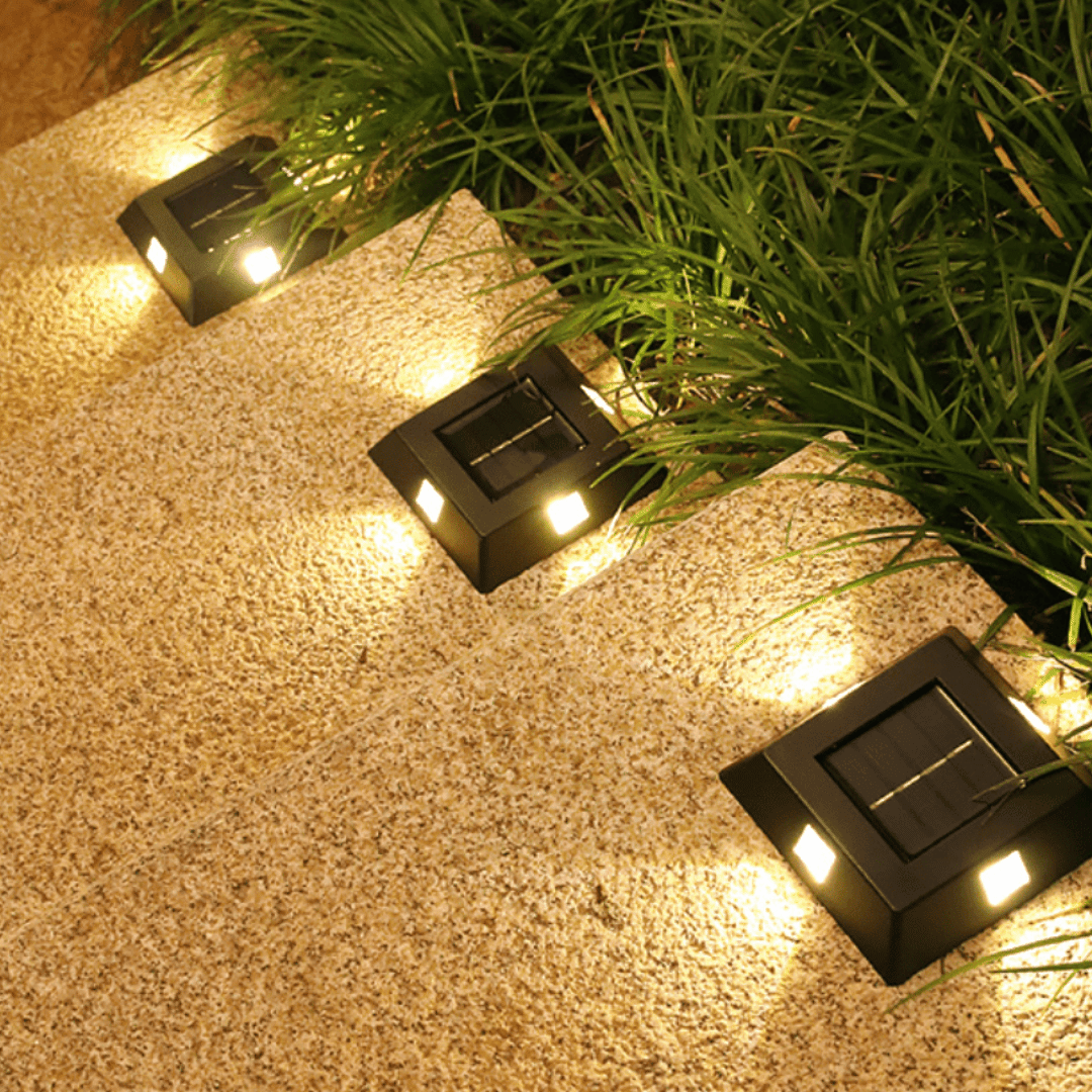 Set de 4 Apliques 360° Solar - Luz Cálida / IP65 - Disponible en Dreamy Home!