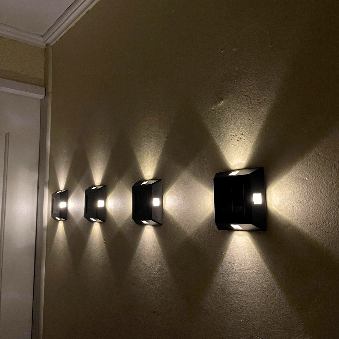 Set de 4 Apliques 360° Solar - Luz Cálida / IP65 - Disponible en Dreamy Home!
