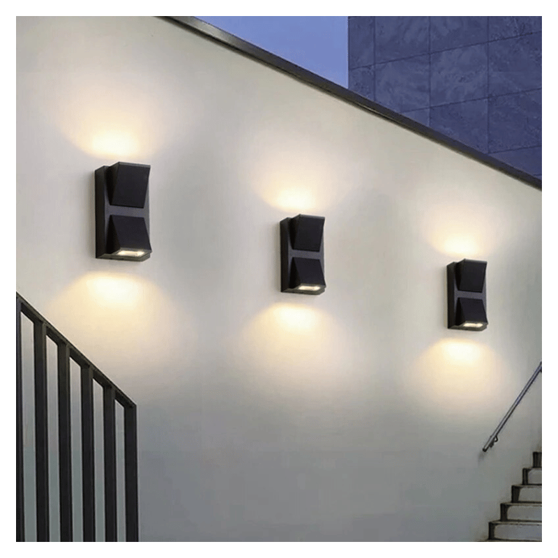 Apliqué Bidireccional - Luz Cálida / IP44 / Metal - Disponible en Dreamy Home!