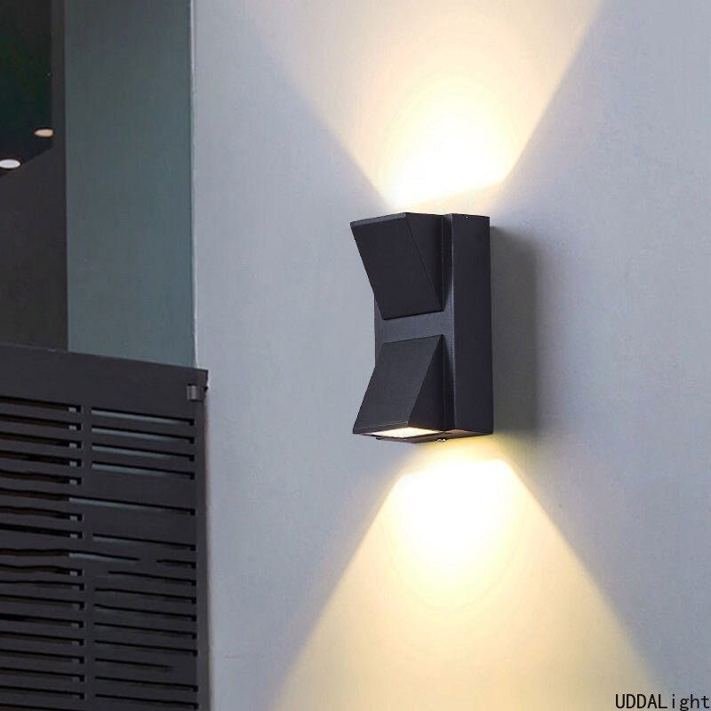 Apliqué Bidireccional - Luz Cálida / IP44 / Metal - Disponible en Dreamy Home!