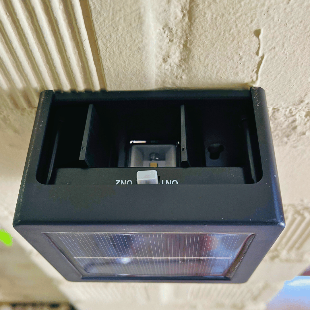 Apliqué Cuadrado Solar - Haz de Luz Ajustable / Luz Cálida y Fría / IP65 - Iluminación - Disponible en Dreamy Home!