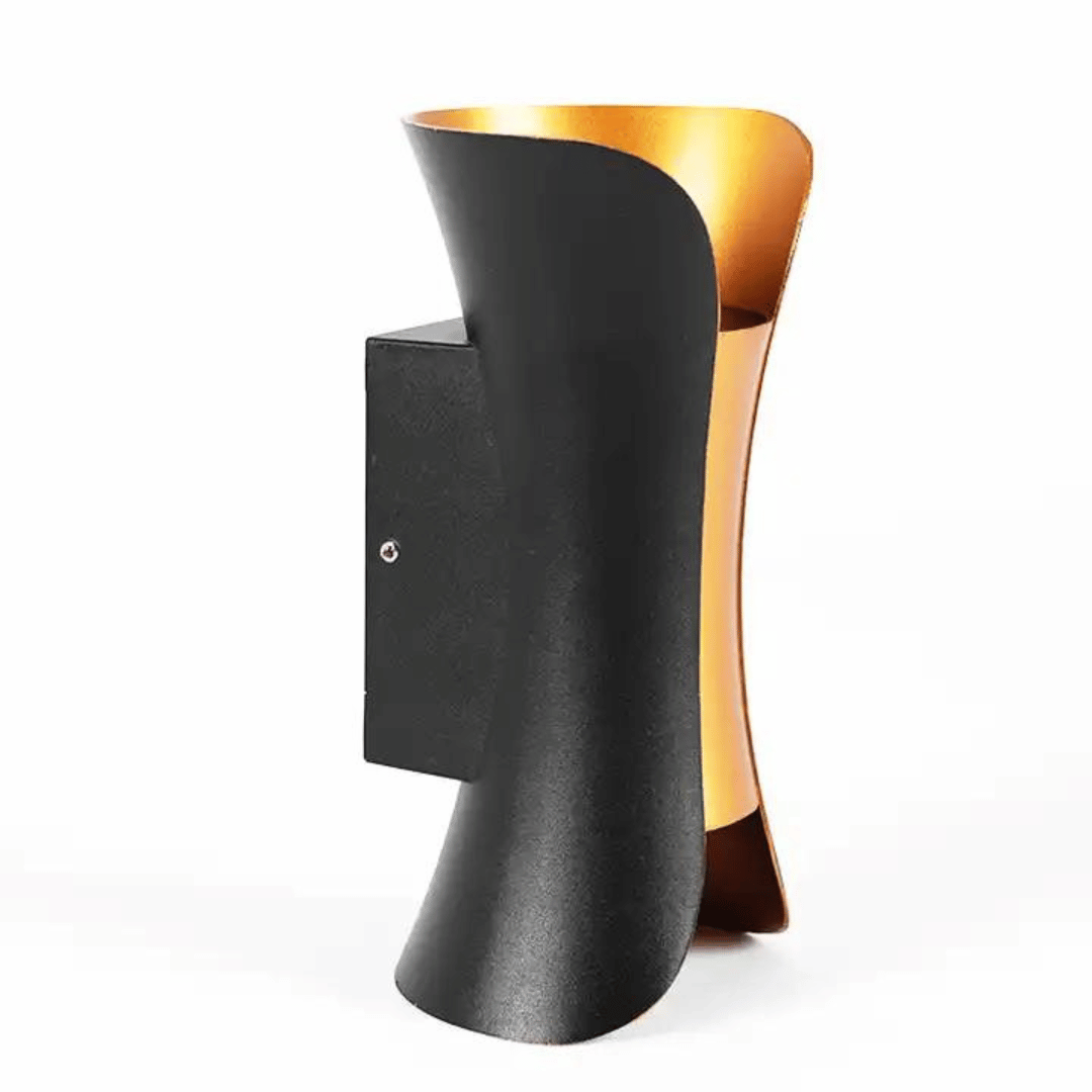 Apliqué Curvo Bidireccional Eléctrico - Luz Cálida / Metal / IP44 - Disponible en Dreamy Home!