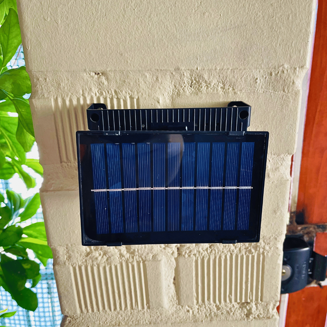 Apliqué Moderno Solar - 6W IP65 Luz Cálida - Iluminación - Disponible en Dreamy Home!