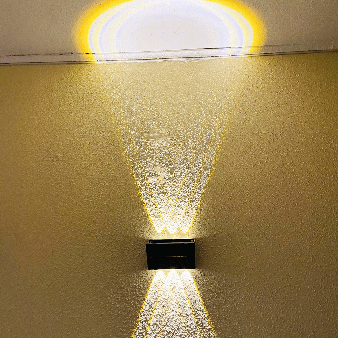 Apliqué Moderno Solar - 6W IP65 Luz Cálida - Iluminación - Disponible en Dreamy Home!