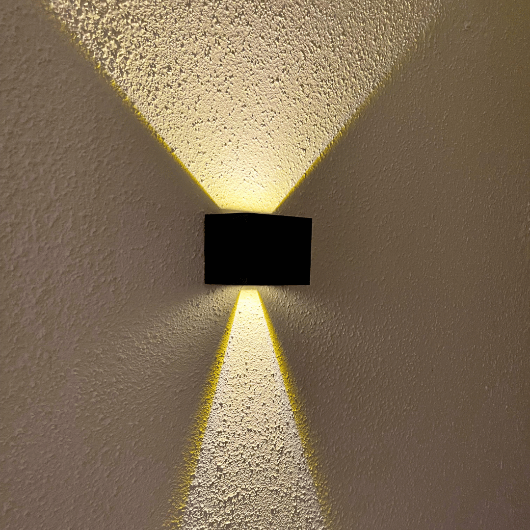 Apliqué Trapecio Solar - Luz cálida / Ángulo regulable - Disponible en Dreamy Home!