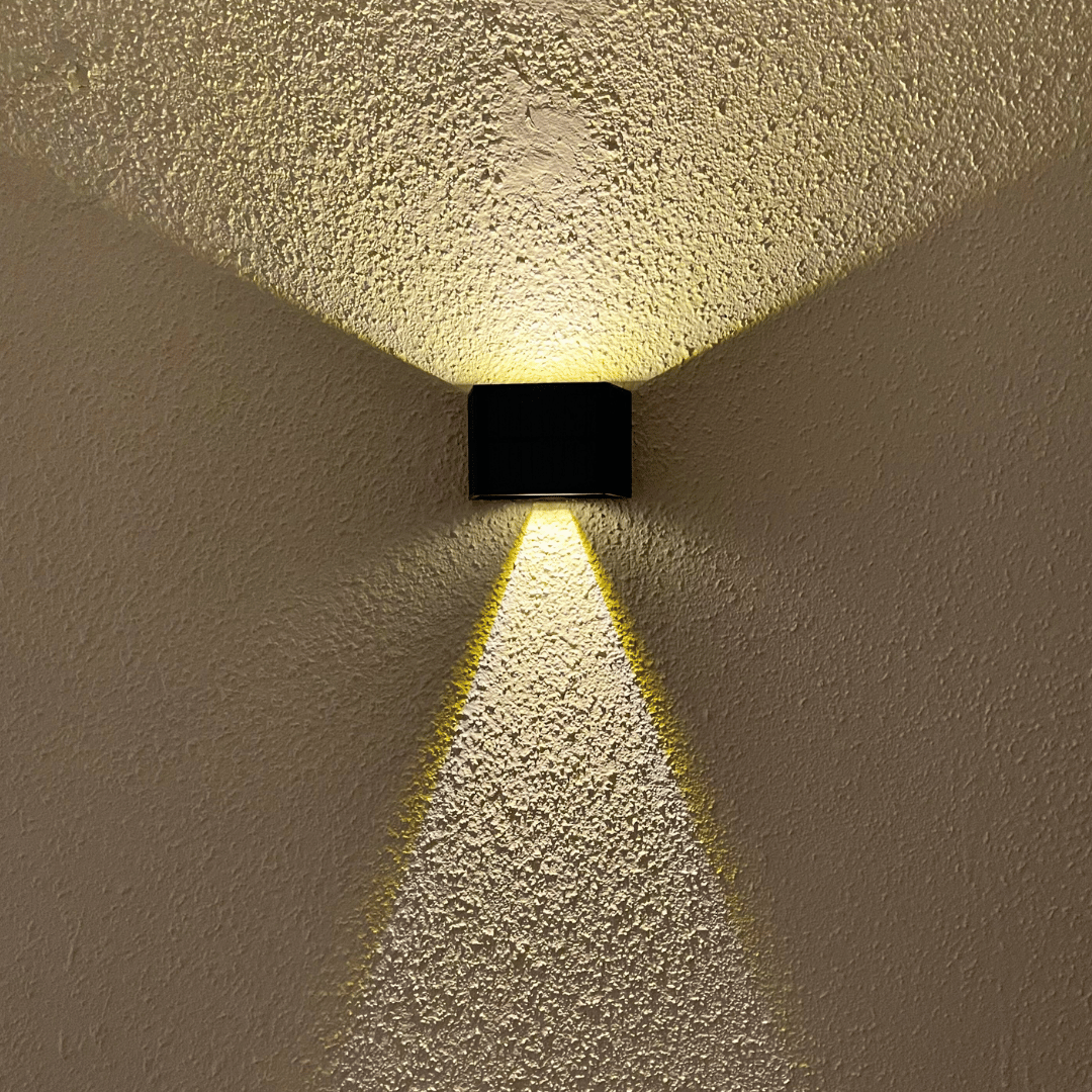 Apliqué Trapecio Solar - Luz cálida / Ángulo regulable - Disponible en Dreamy Home!