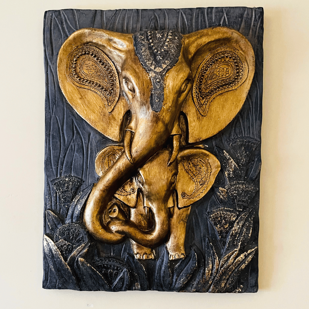 Cuadros Tailandia - Relieve / Color Negro Dorado / 45x56 cm / Resina - Decoración - Disponible en Dreamy Home!