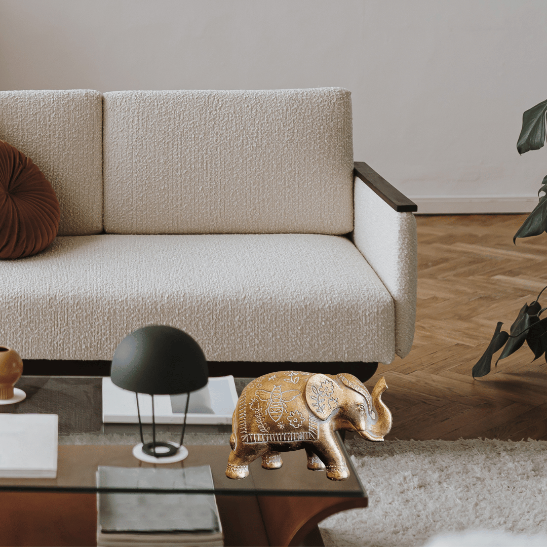 Elefante Mandala Chiang Rai - Dorado / Grabado Floral / 15 x 10 x 6 cm - Disponible en Dreamy Home!