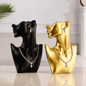 Escultura Mujer Nórdica - Cerámica / Blanco o Dorado / 28 cm Alto Disponible en Dreamy Home!