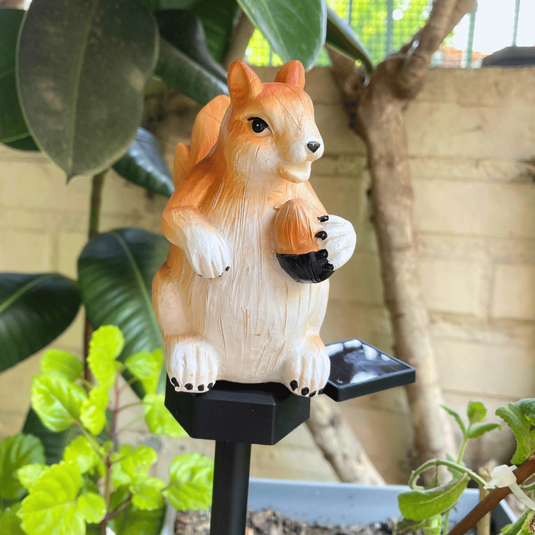 Estaca de Ardilla Solar - Luz Cálida / IP65 - Disponible en Dreamy Home!