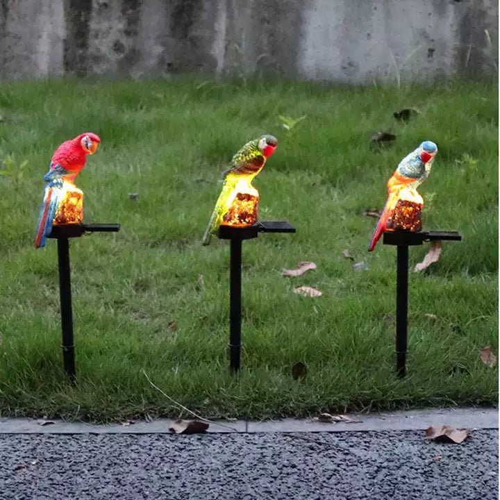 Estaca Solar de Loro Azul - Luz Cálida / IP65 - Disponible en Dreamy Home!