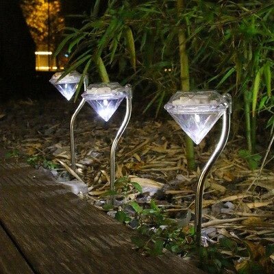 Set de 4 Estacas Cristales Solar - Luz Cálida o Fría / IP65 - Disponible en Dreamy Home!