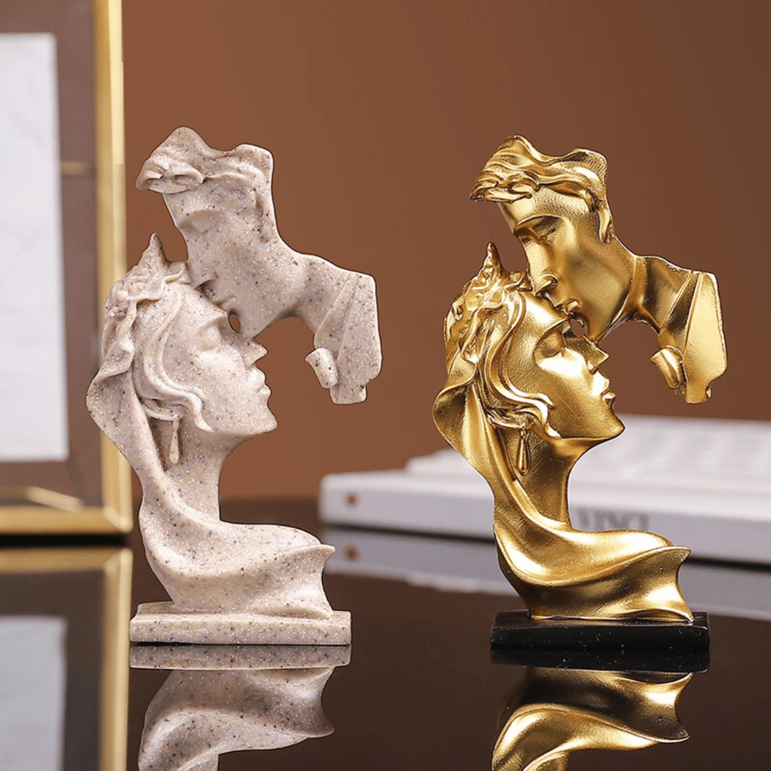 Estatua de Amantes - 15 x 26 x 7 cm - Disponible en Dreamy Home!