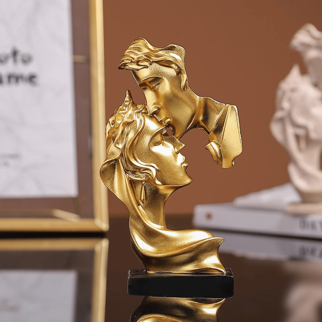 Estatua de Amantes - 15 x 26 x 7 cm - Disponible en Dreamy Home!