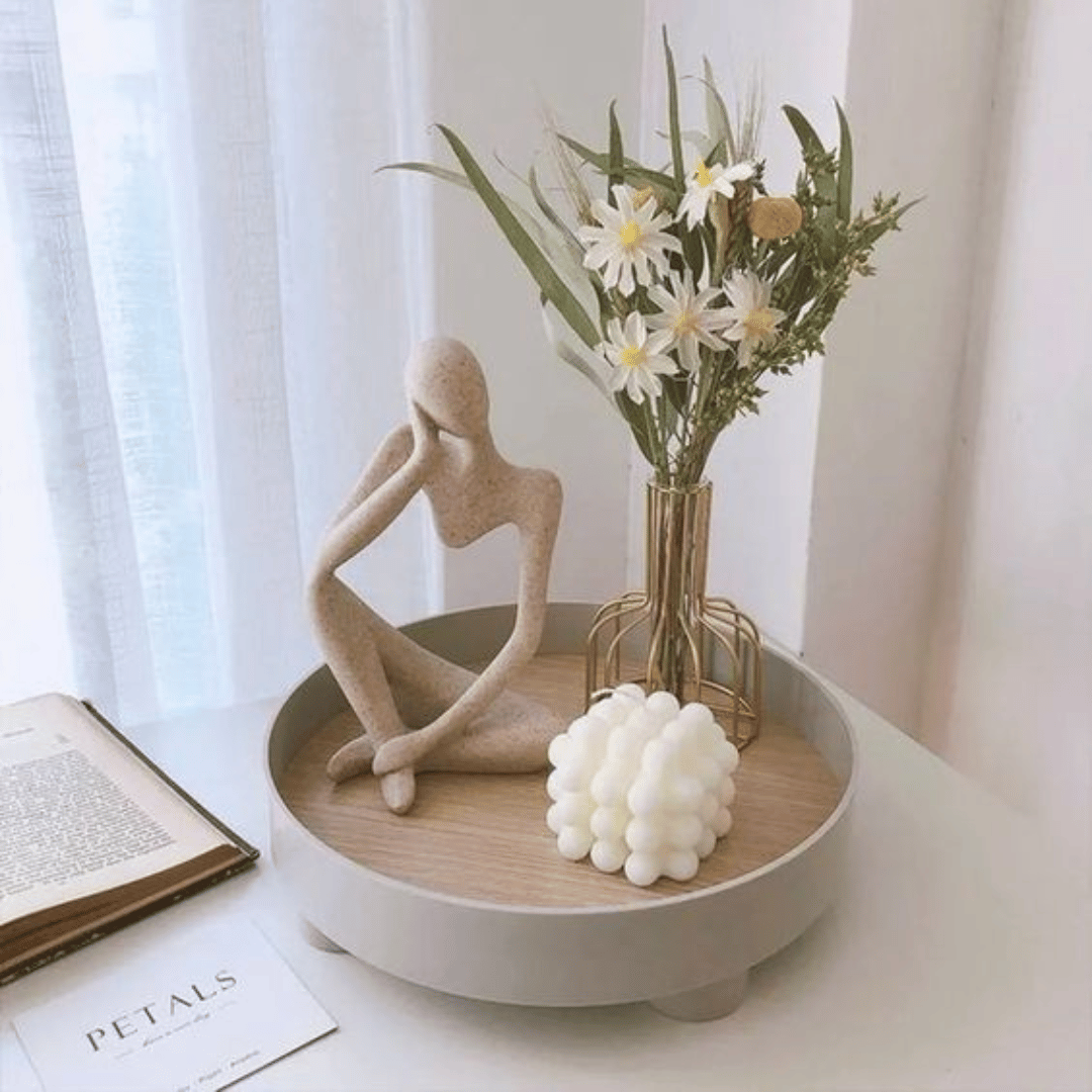 Estatua de Pensador - Diseño Abstracto - Disponible en Dreamy Home!