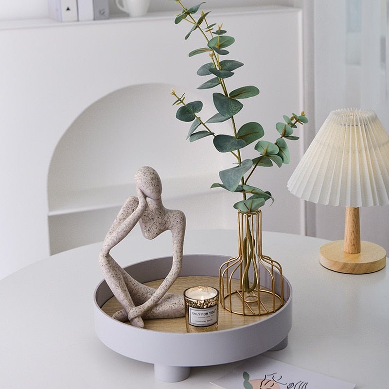 Estatua de Pensador - Diseño Abstracto - Disponible en Dreamy Home!