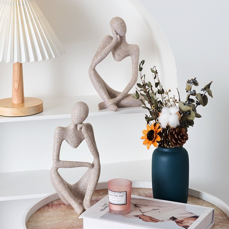Estatua de Pensador - Diseño Abstracto - Disponible en Dreamy Home!