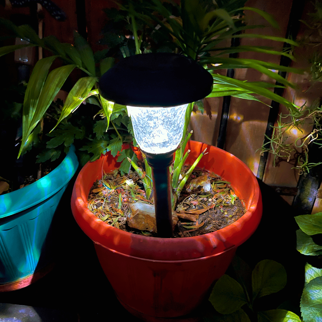 Set de 2 Estacas Faroles Luxury Solar - Luz Fría / IP65 / Metal - Disponible en Dreamy Home!