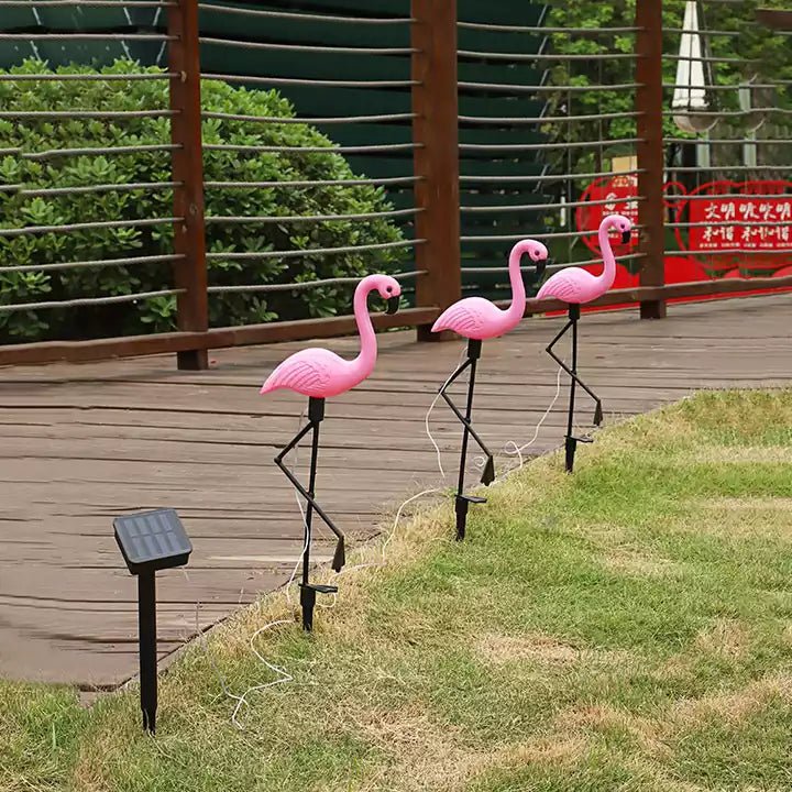 Set de 3 Flamencos Solares - Luz Cálida / IP65 - Disponible en Dreamy Home!