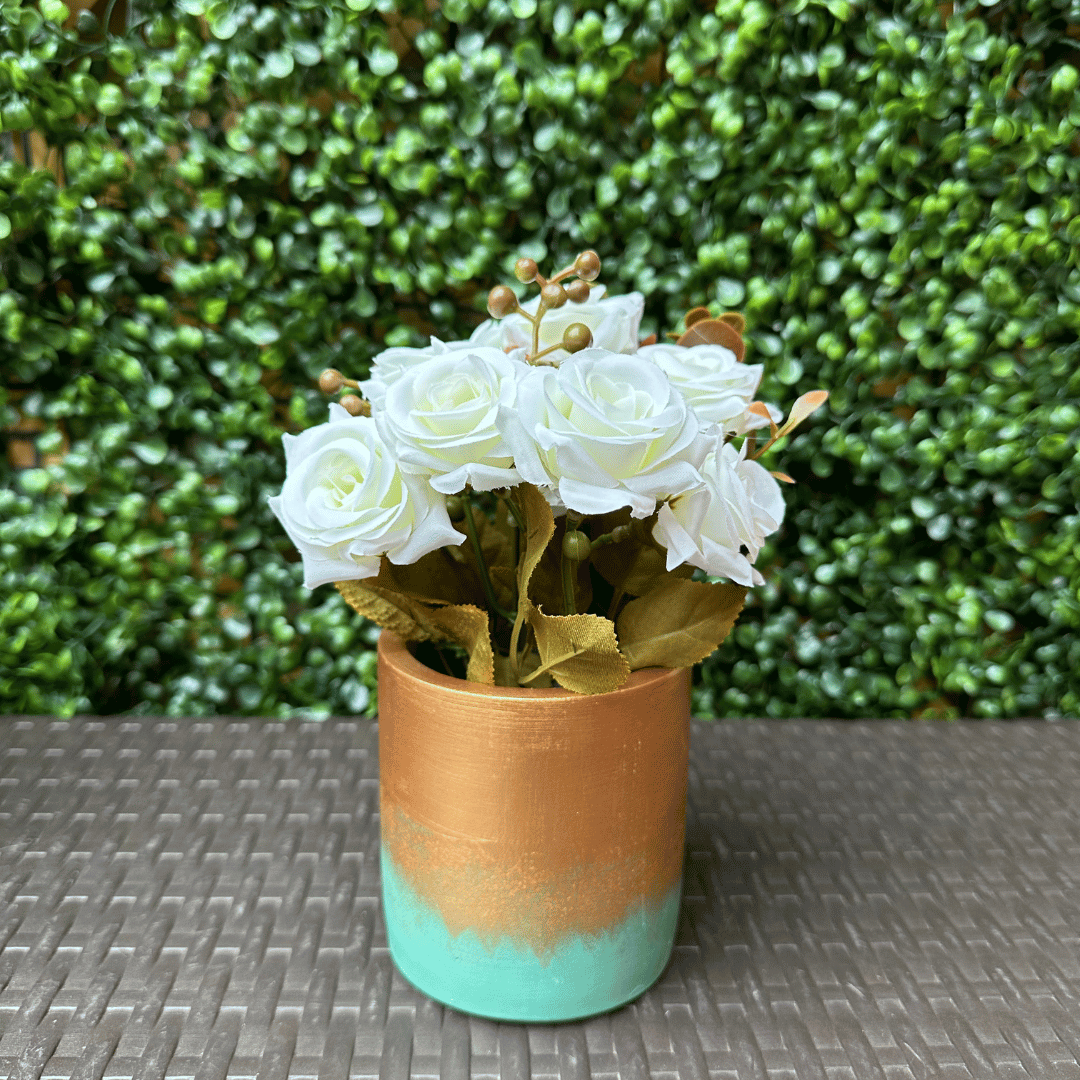 Rosa de Té Artificial - Macetero Cerámico / Rosa o Blanco - Disponible en Dreamy Home!