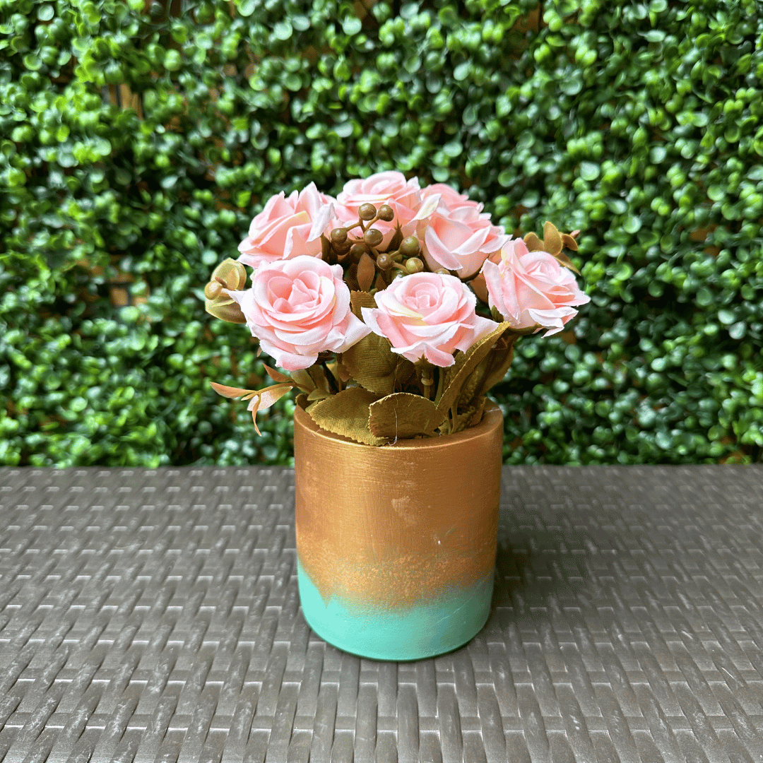 Rosa de Té Artificial - Macetero Cerámico / Rosa o Blanco - Disponible en Dreamy Home!