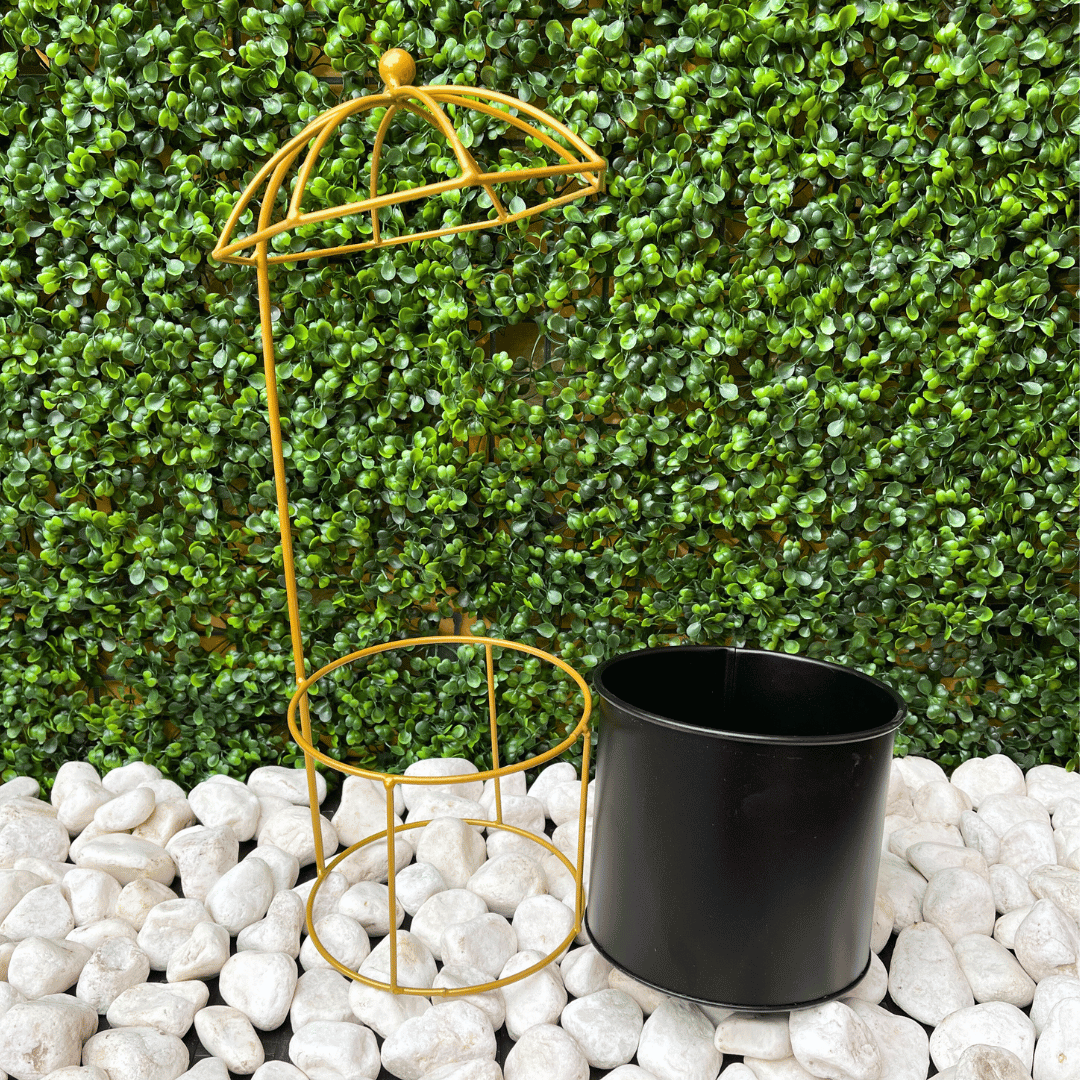 Macetero Umbrella - Estructura Metálica Dorada / Base Negra / 38 cm Alto - Decoración - Disponible en Dreamy Home!