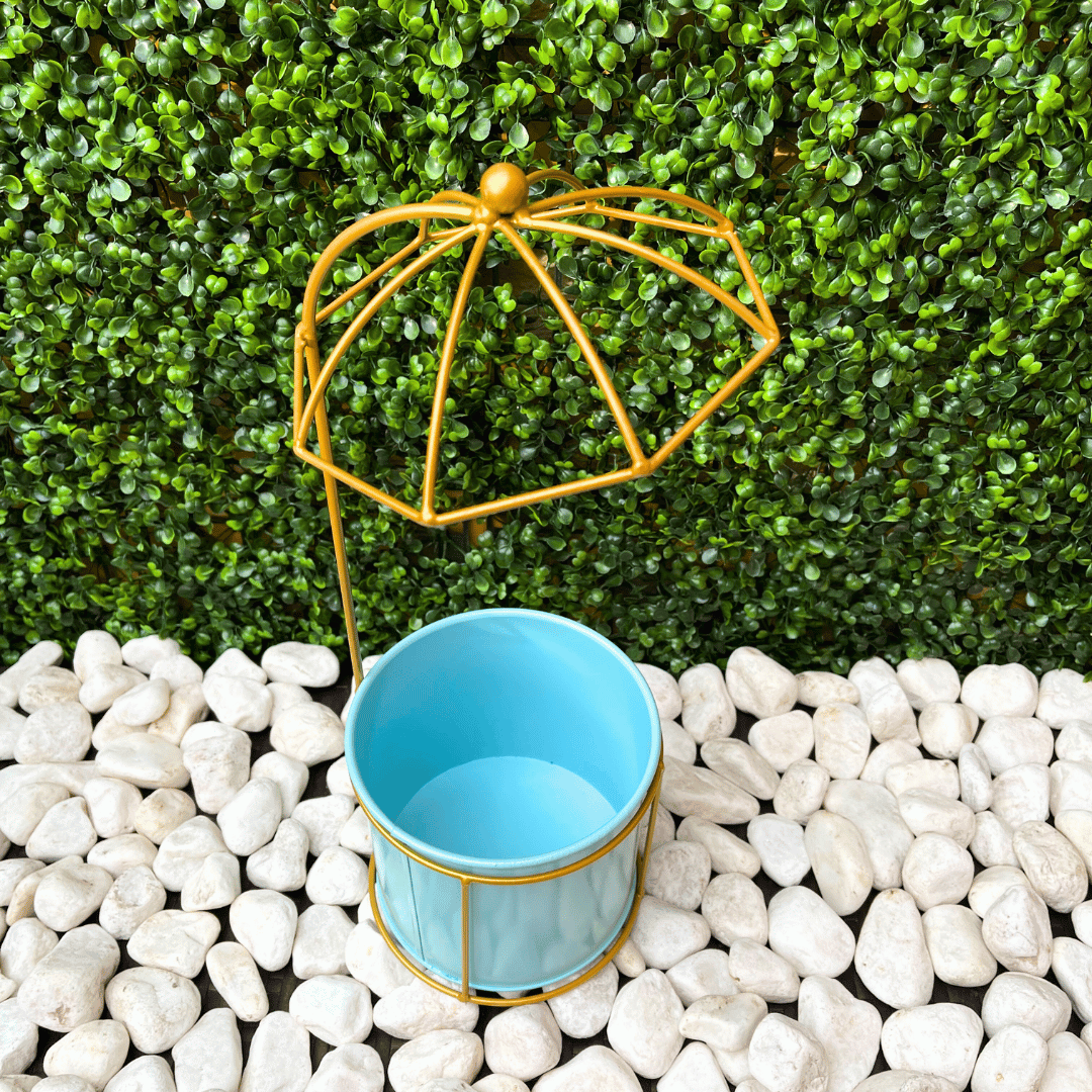 Macetero Umbrella - Estructura Metálica Dorada / Base Negra / 38 cm Alto - Decoración - Disponible en Dreamy Home!