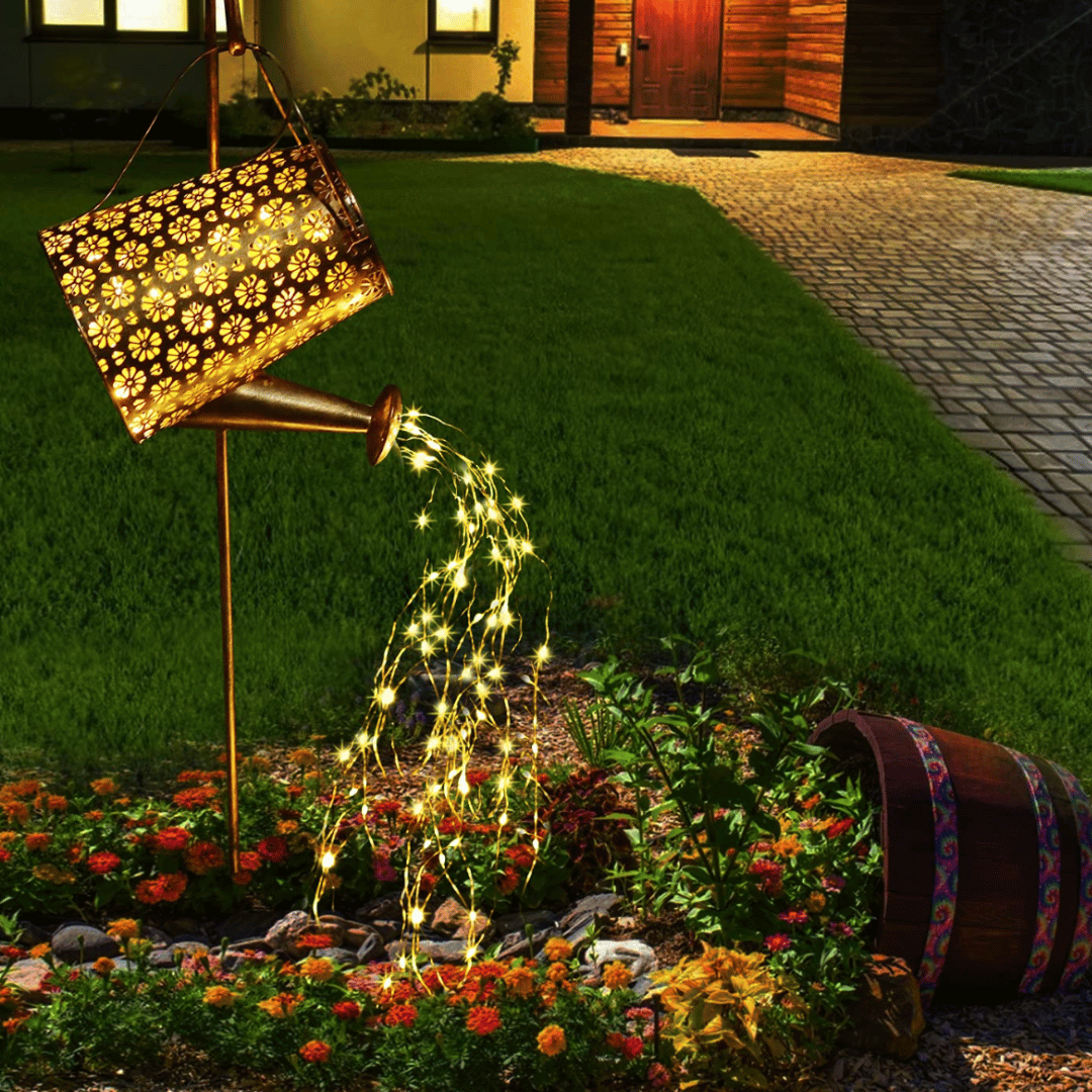 Regadera Solar Mandala - Luz Cálida / Metal / IP65 - Disponible en Dreamy Home!