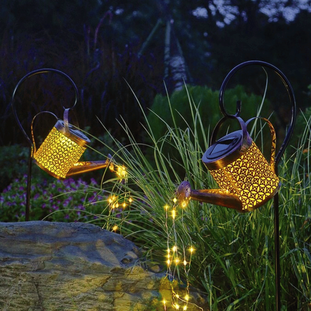 Regadera Solar Mandala - Luz Cálida / Metal / IP65 - Disponible en Dreamy Home!