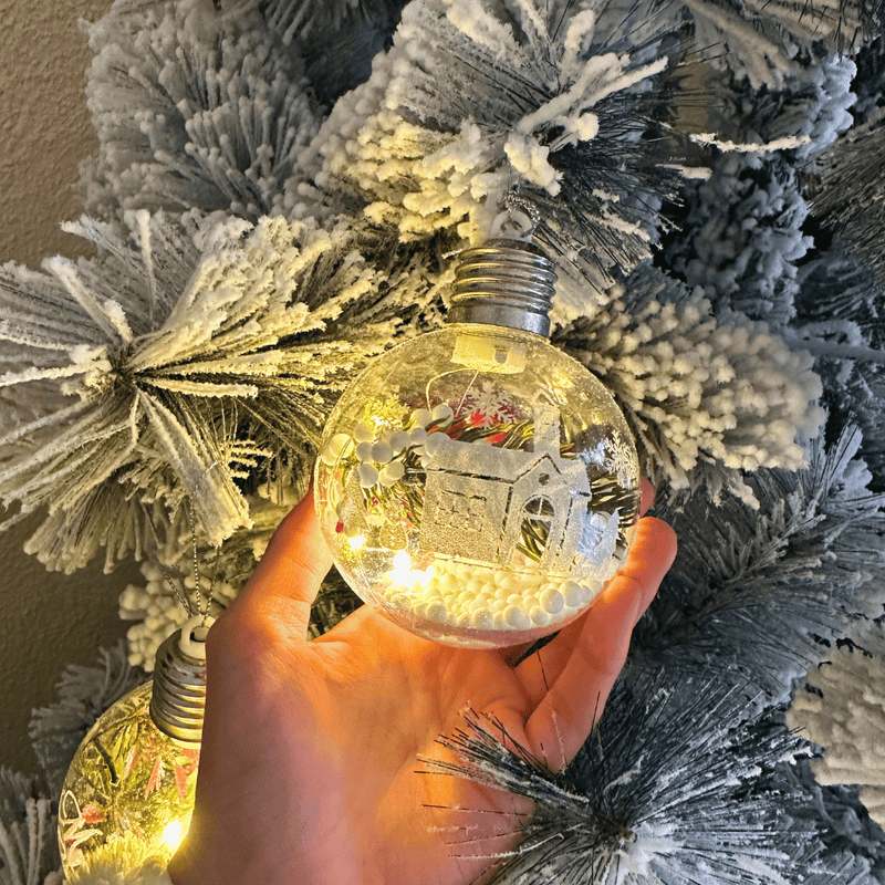 Esferas Diseños Navideños a Pilas - Luz Cálida